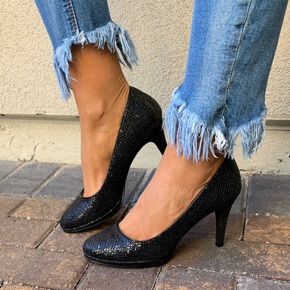 Black Textured Sparkle Closed Toe Platform Pump - Picture 7 of 7